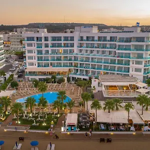 4* Hotel Vrissaki