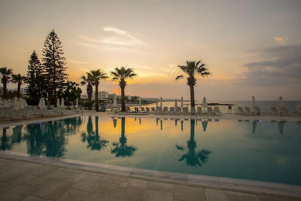 Hôtel Louis Nausicaa Beach à Protaras 0*,