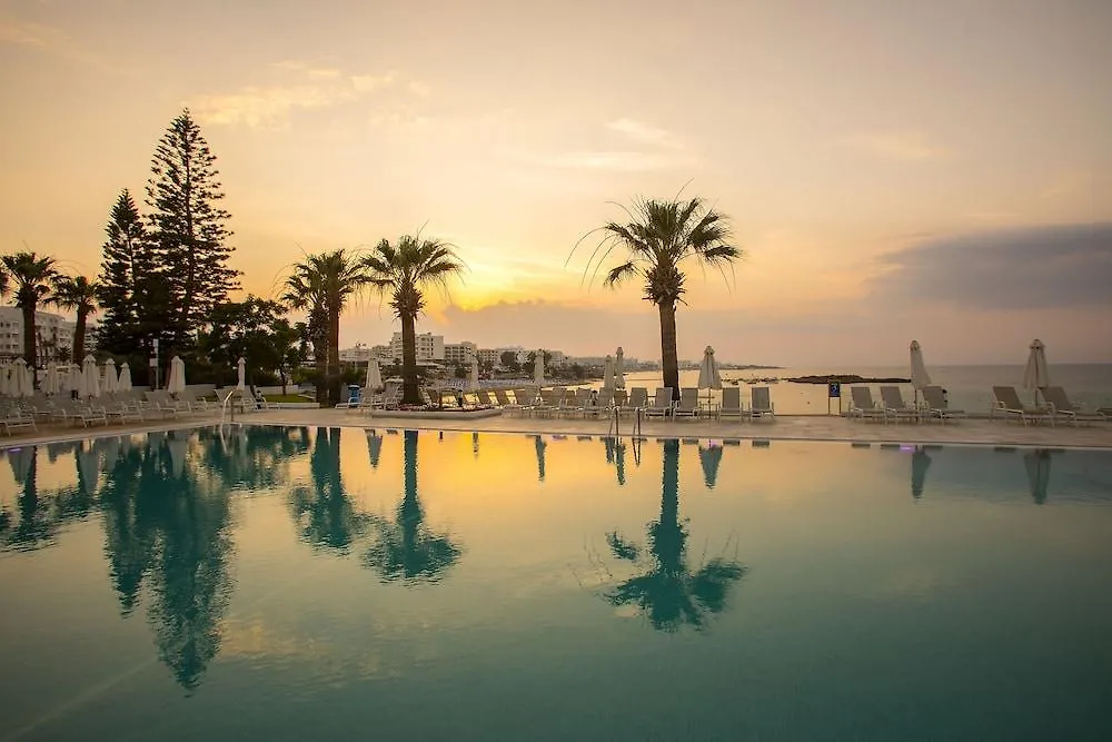 Hôtel Louis Nausicaa Beach à Protaras Appartement