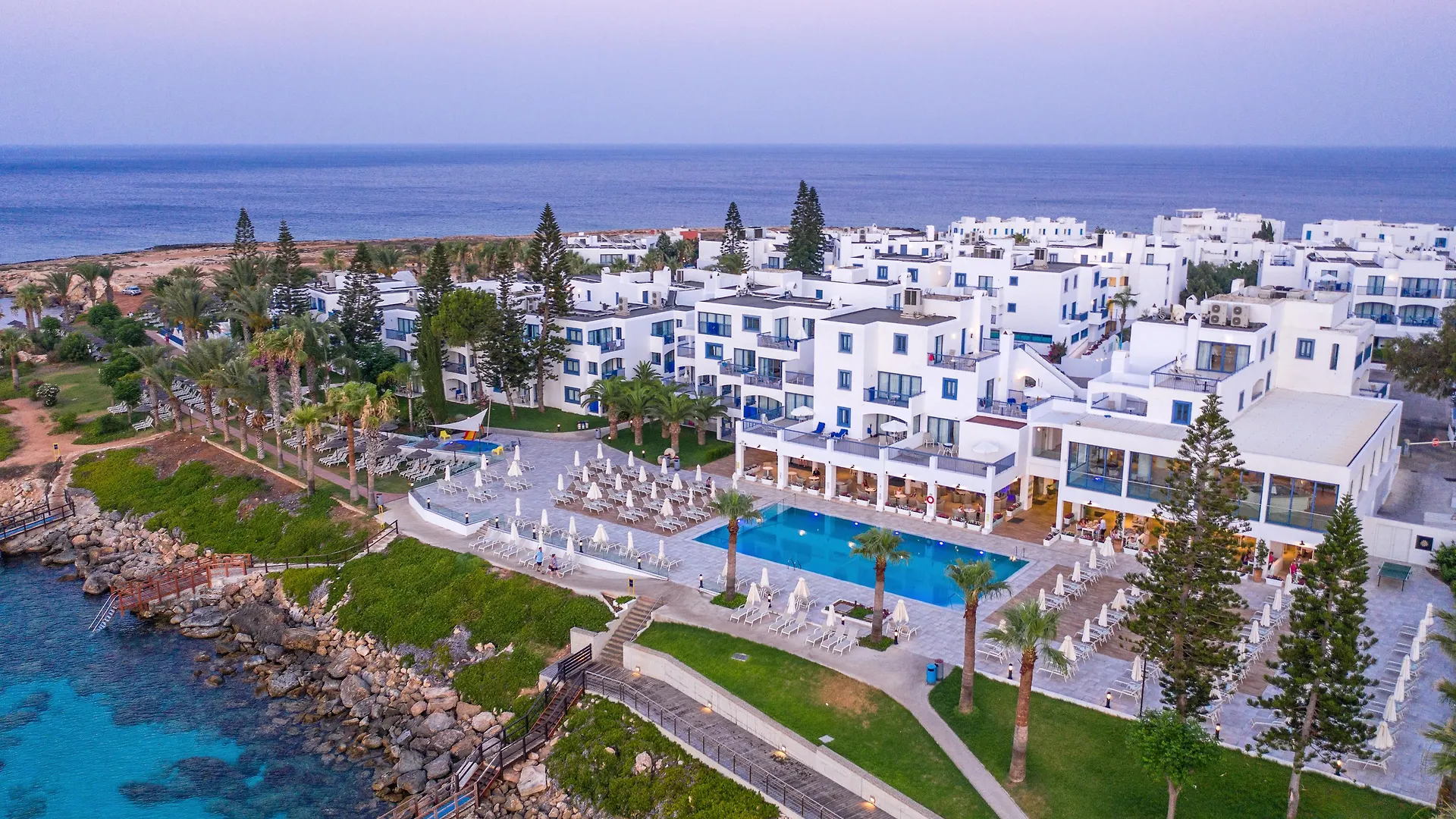 Hôtel Louis Nausicaa Beach à Protaras