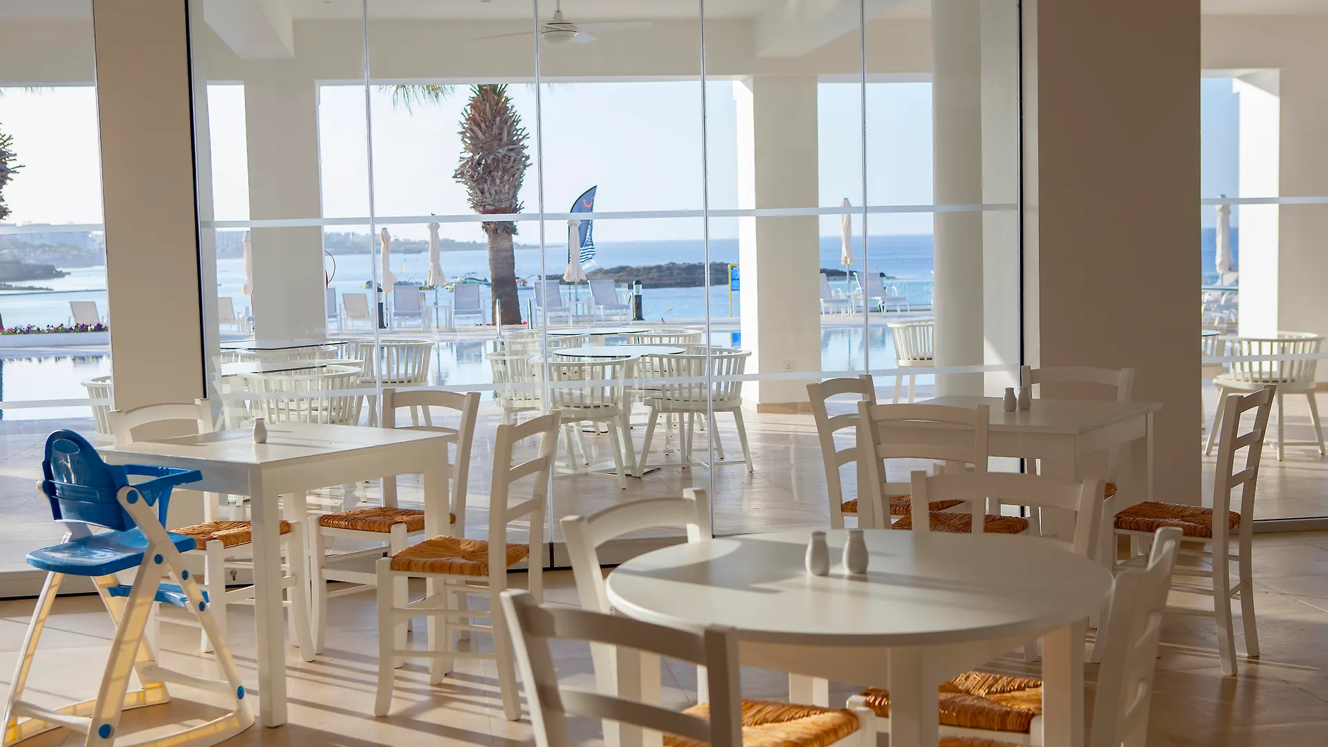 Hôtel Louis Nausicaa Beach à Protaras Appartement