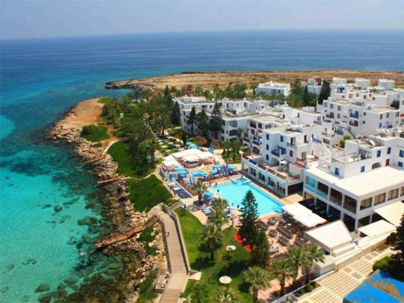 Hôtel Louis Nausicaa Beach à Protaras